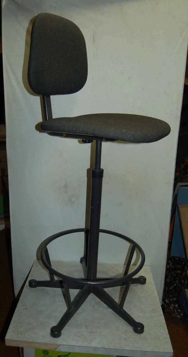Drawing Chair - Image 2