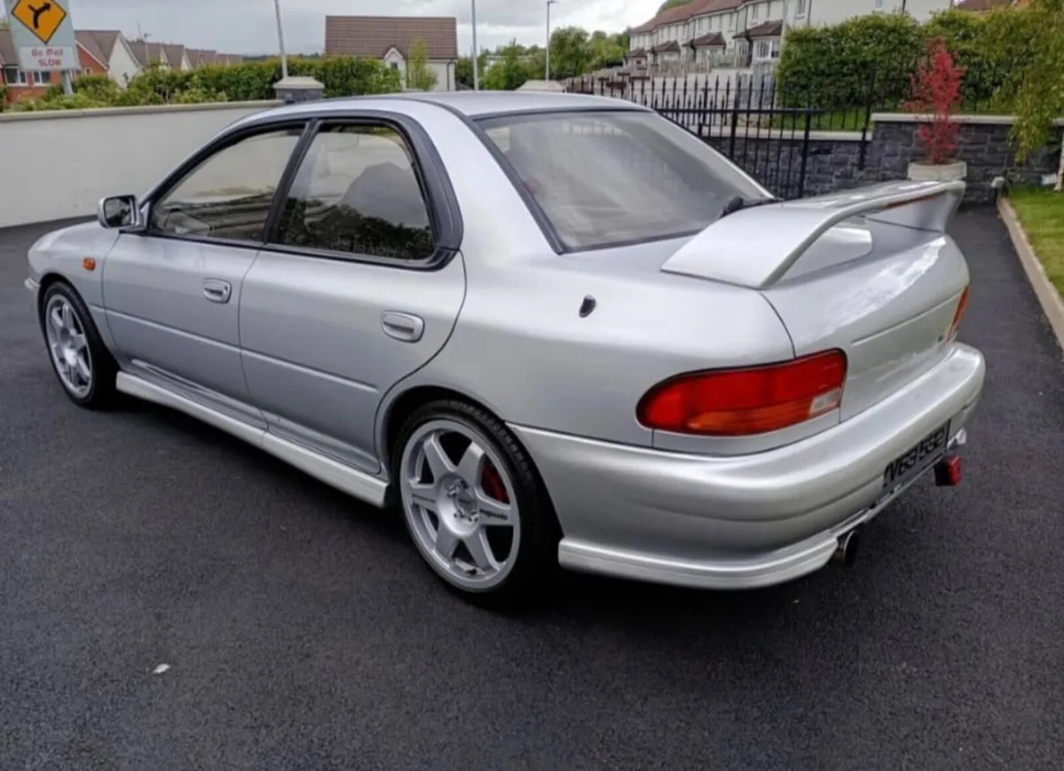 Subaru Impreza 1995 - Image 2