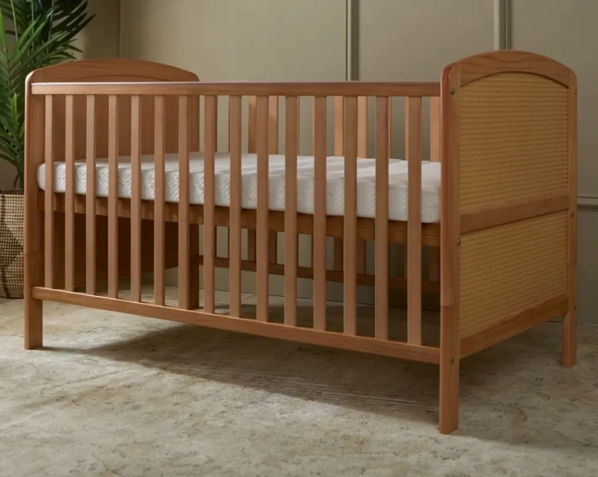 Cot bed - great size small baby to young child