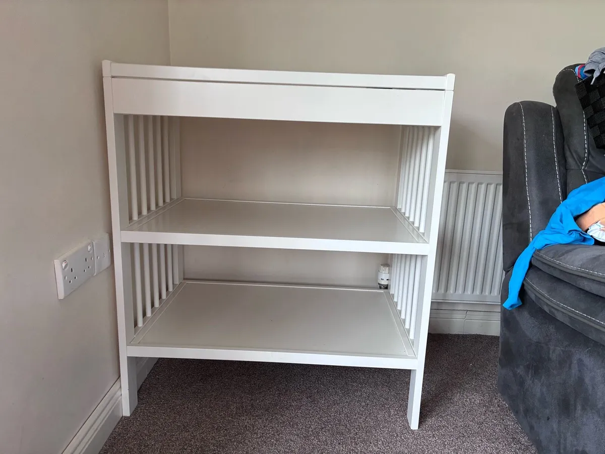 Baby changing unit - Image 2