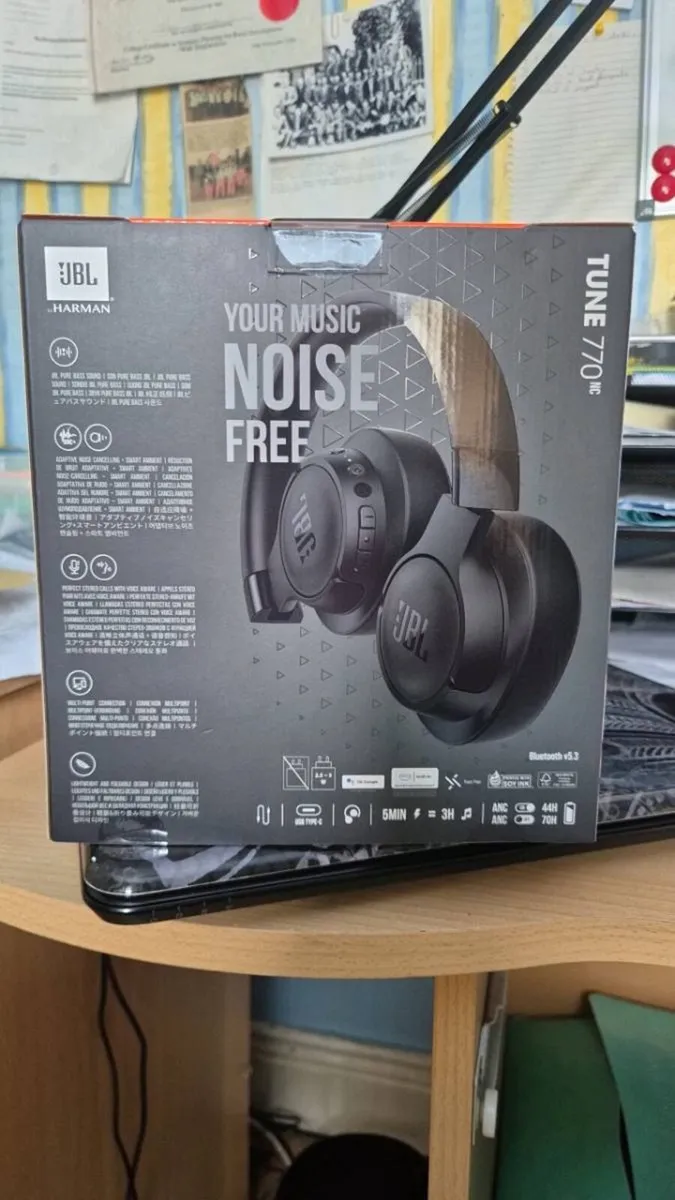 JBL Headphones - Image 2