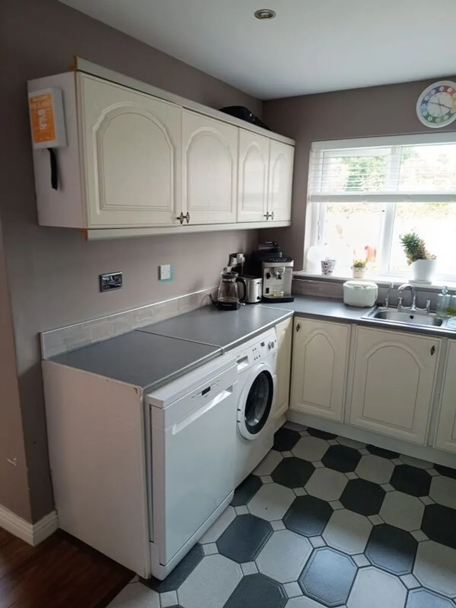 Kitchen full - Image 1