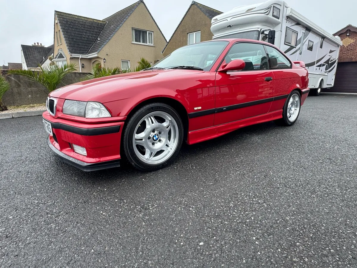 BMW M3 GT2 EVO - Image 1
