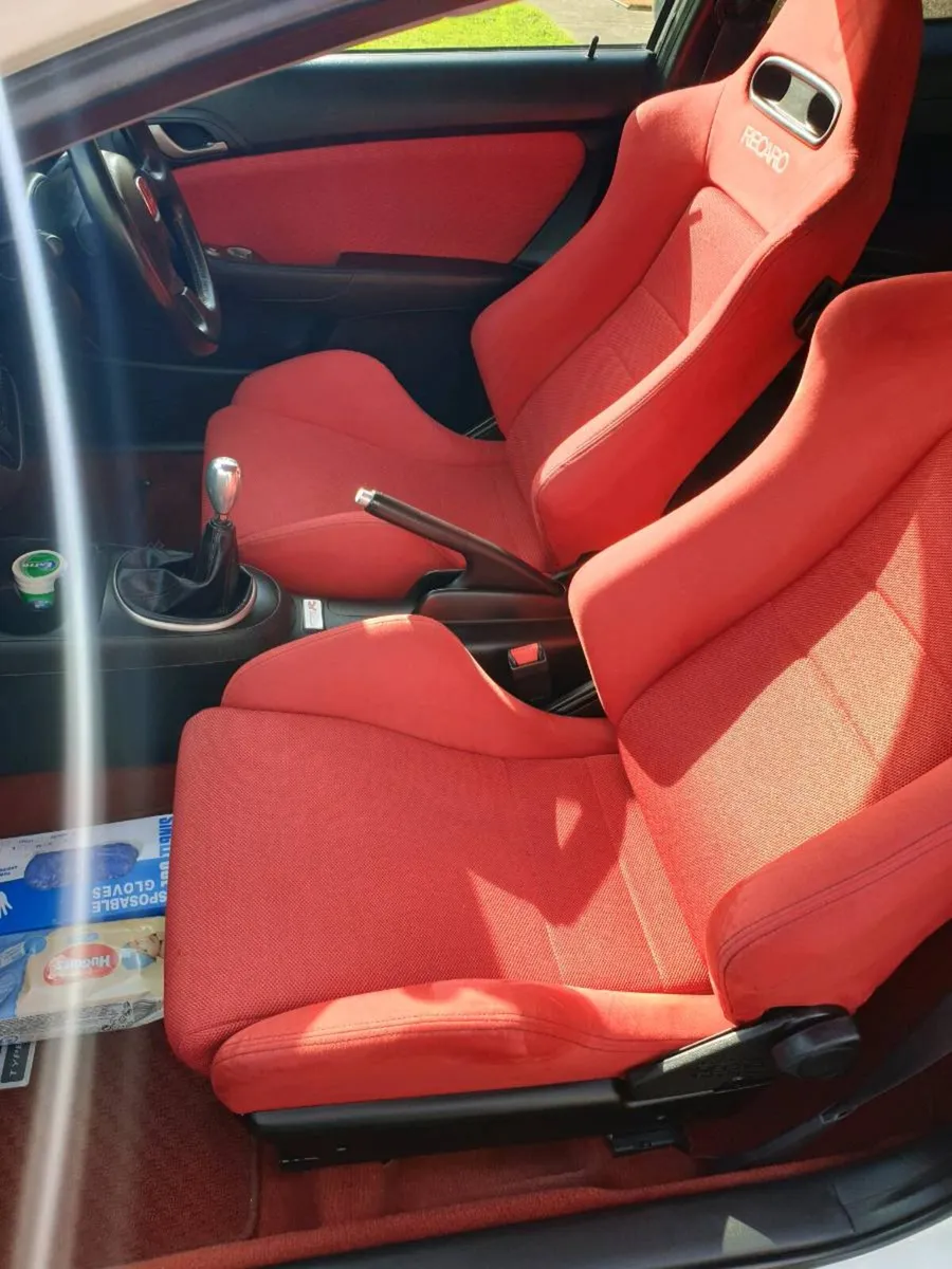Honda Integra DC5 Type R - Image 2