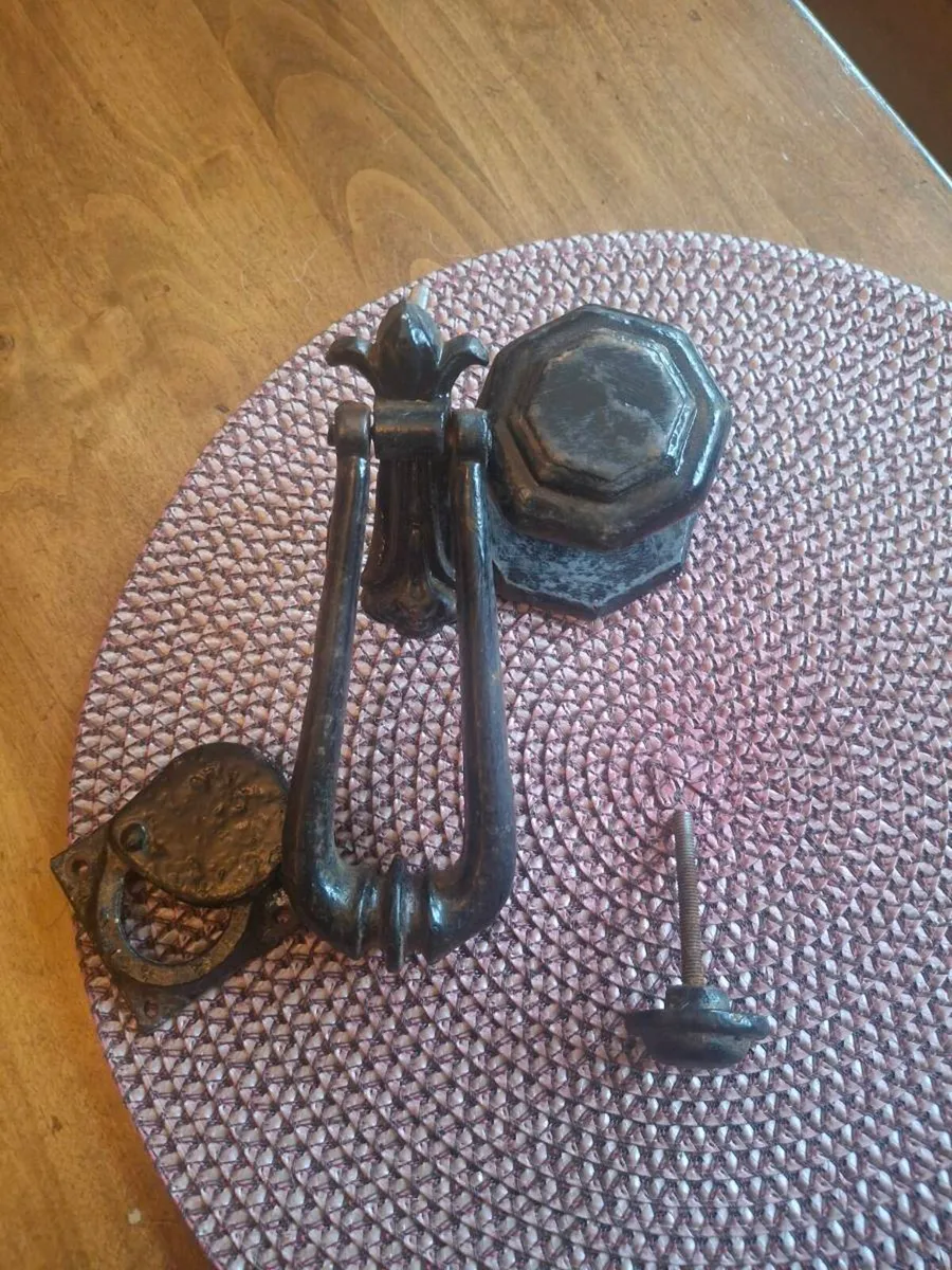 Door knocker - Image 1