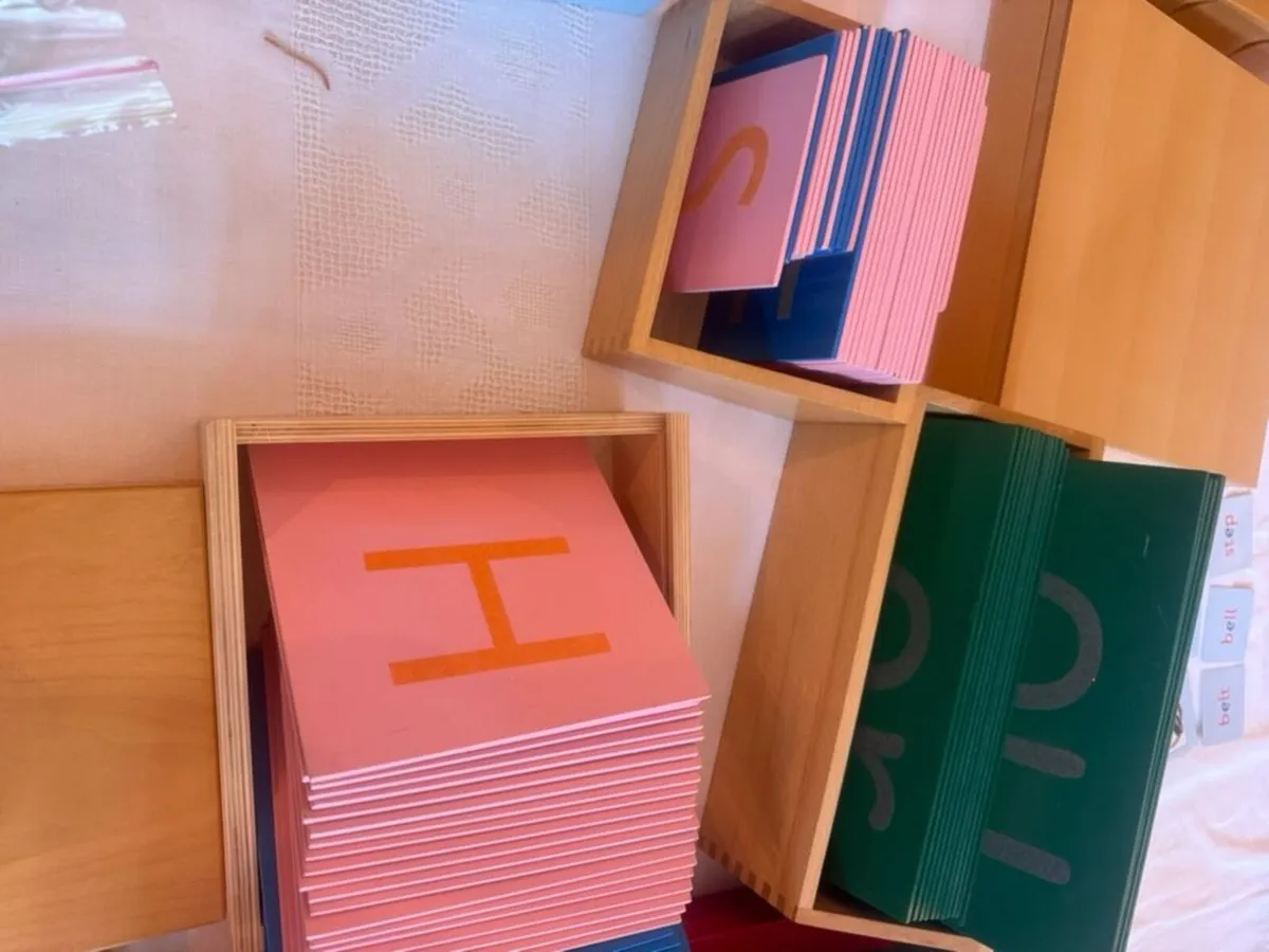 Montessori equipment - Image 1