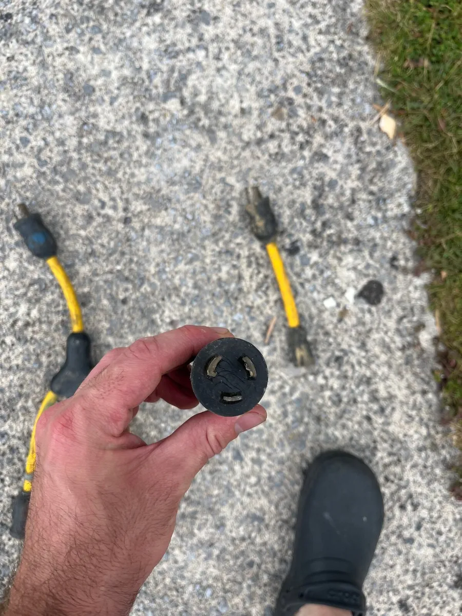 Leads, air hoses - Image 2