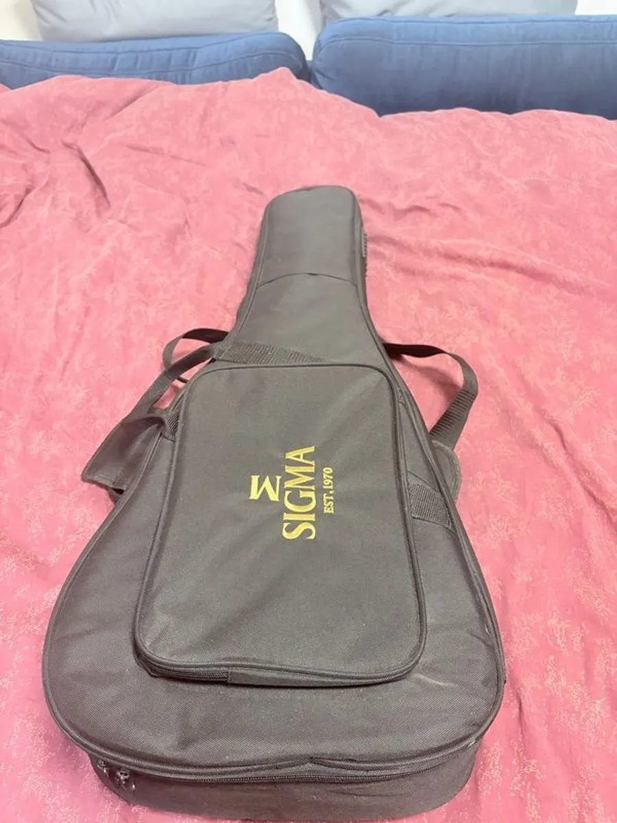 guitar - Image 2