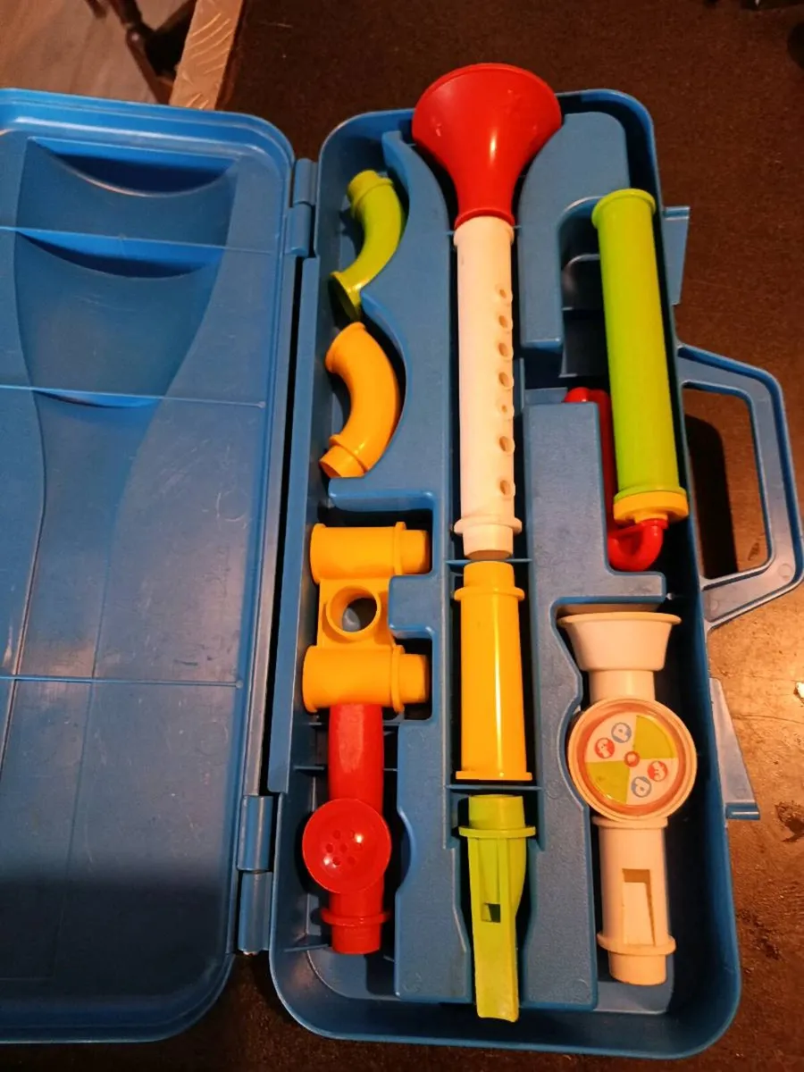 1984 Fischer Price crazy combo horn set - Image 1