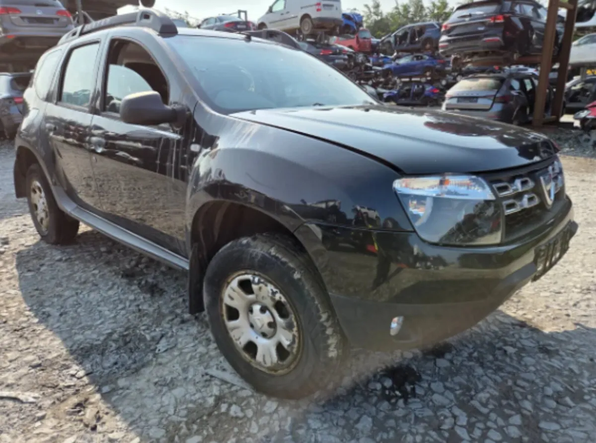 2010-2018 MK1 Dacia Duster For Breaking - Image 3