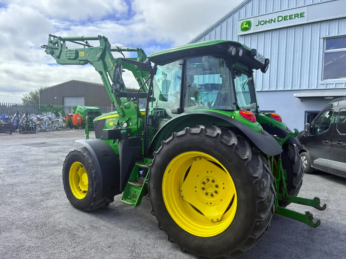 2019 John Deere 6115MC - Image 2