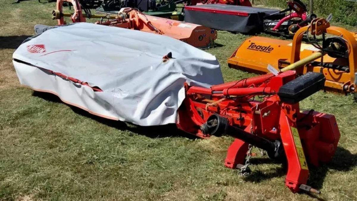 KUHN GMD 700 DISC MOWER, 9' - Image 3