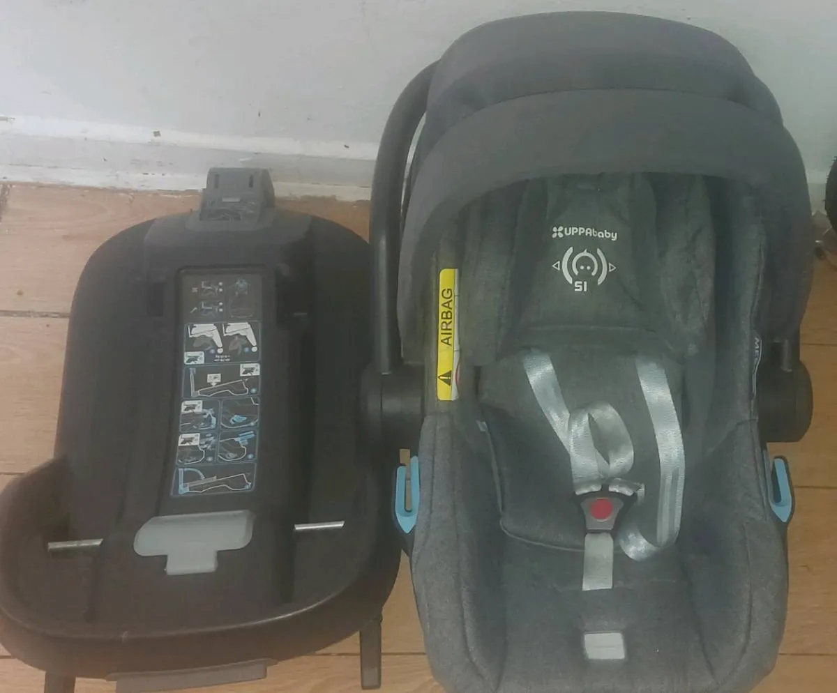 Uppababy mesa isize car seat with isofix base - Image 4