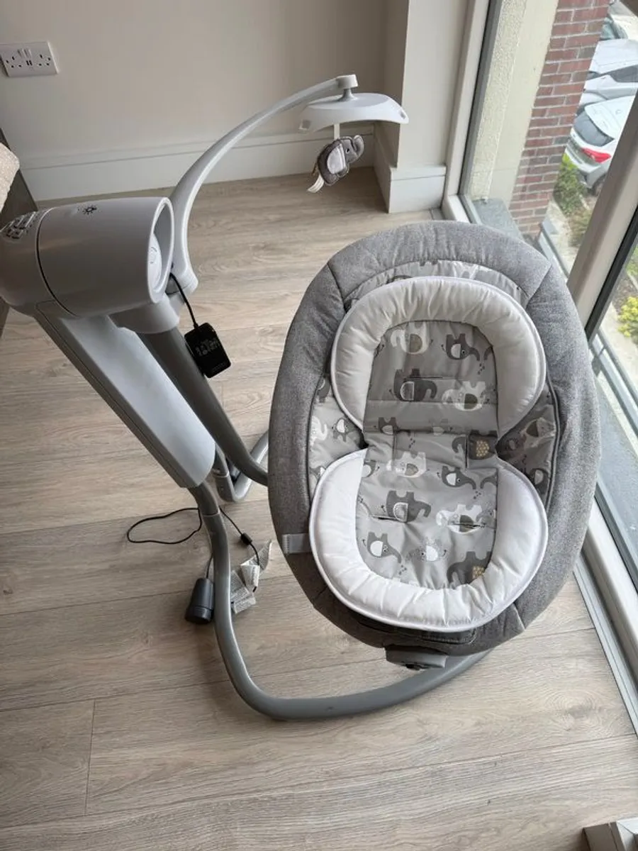 Baby swing - Image 2