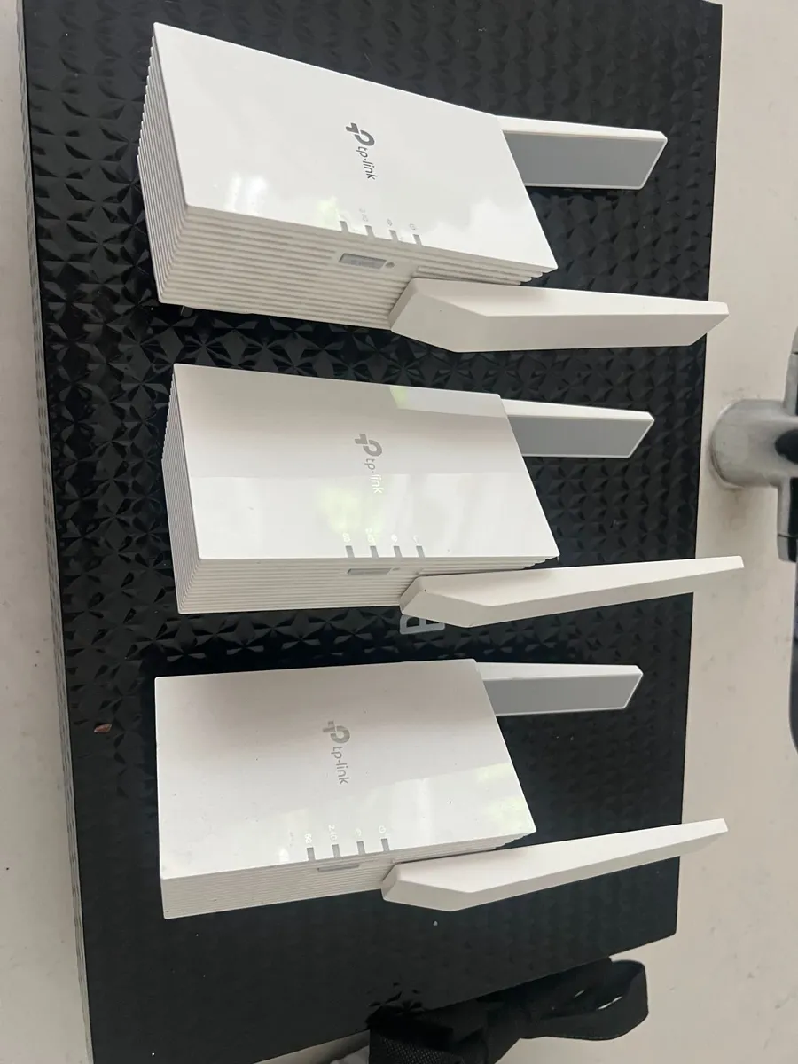 Wifi Extenders - Image 1