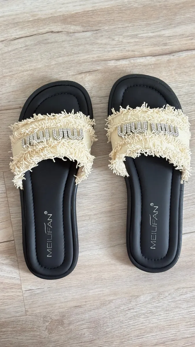 sandals - Image 2
