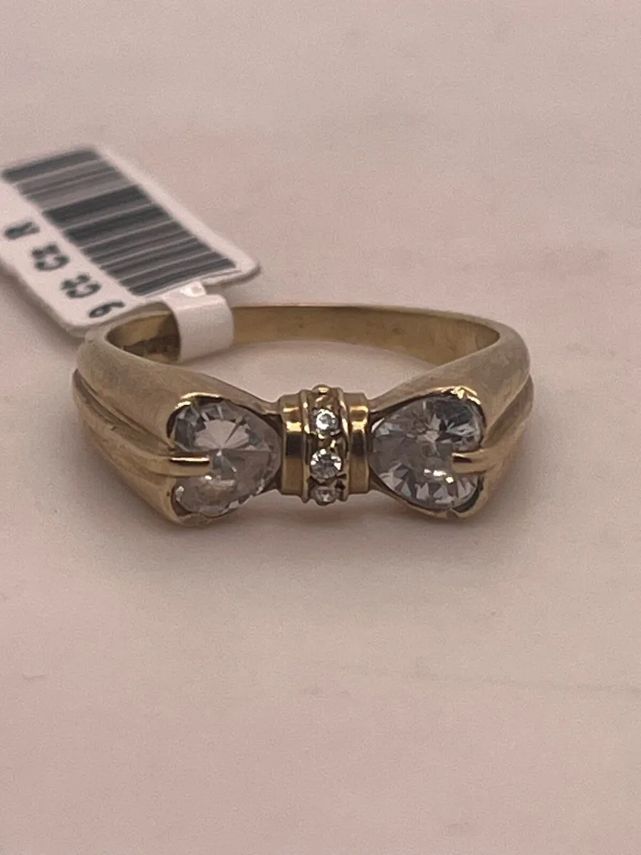 9k gold cz bow ring. - Image 2