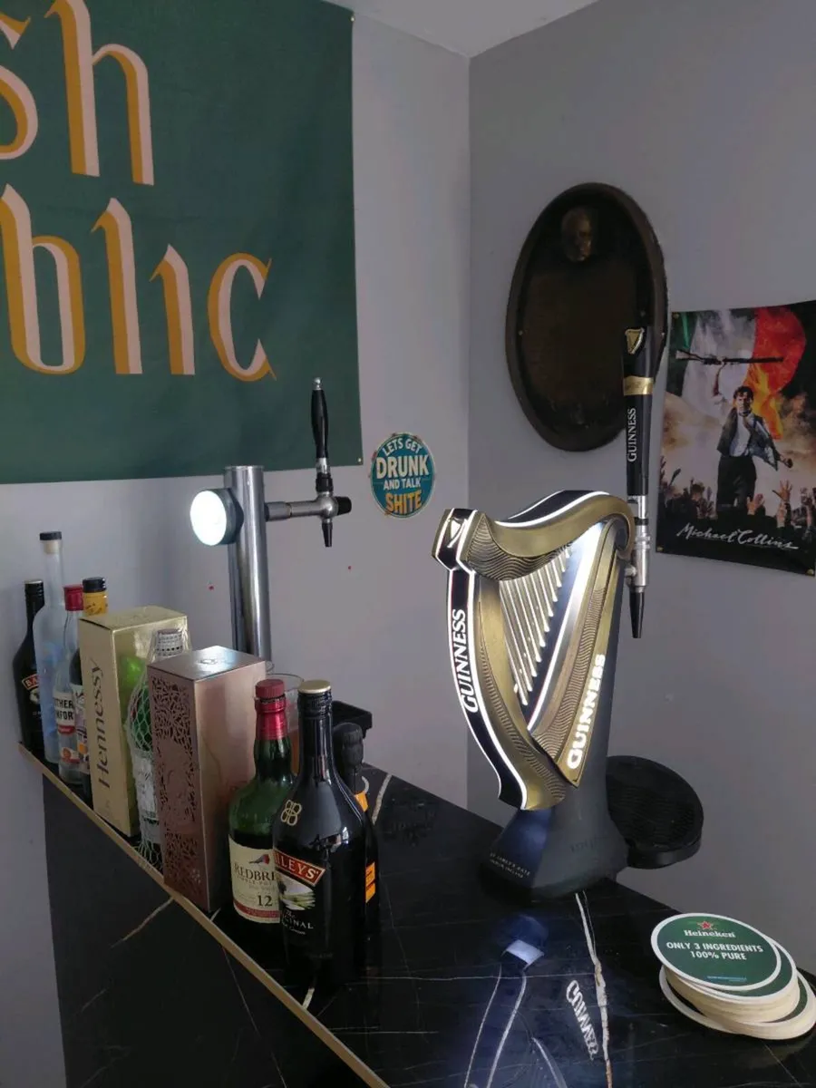 Full bar setup - Image 1