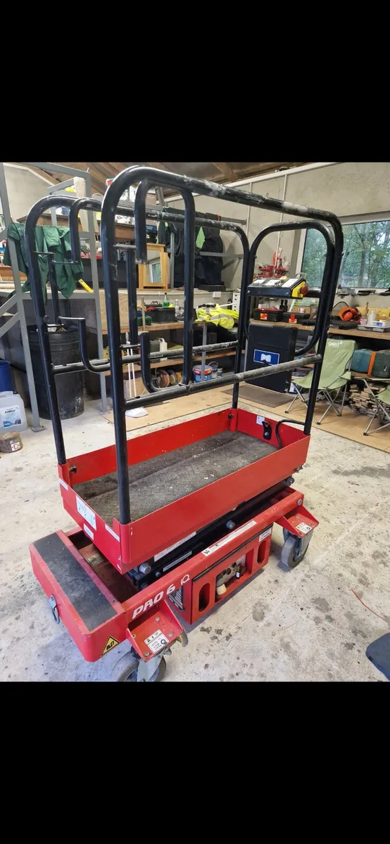 Sissor Lift - Image 4
