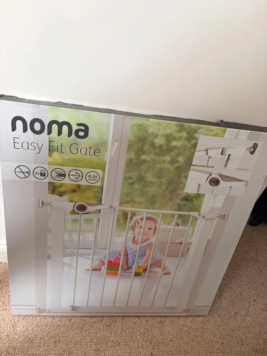Brand new baby gate - Image 1