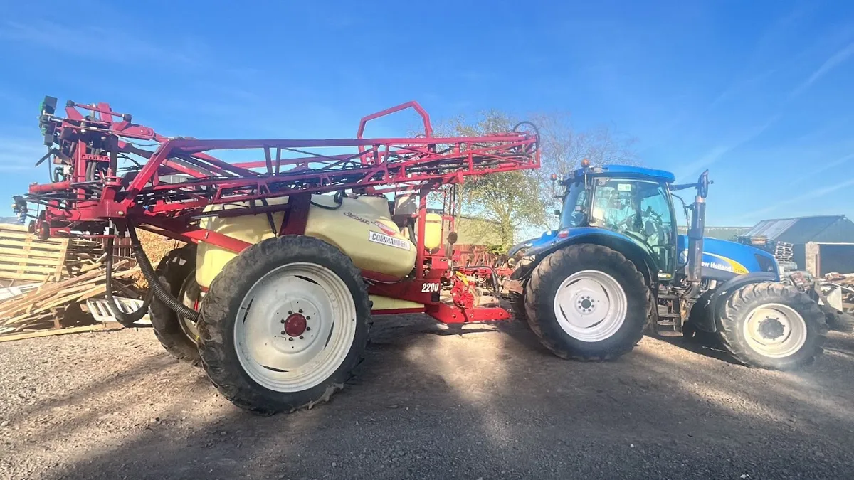 New Holland T6070 - Image 3