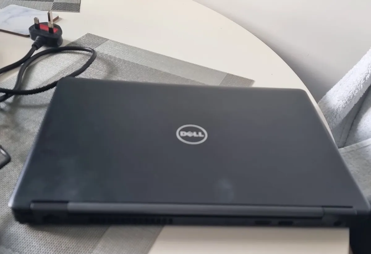 Dell Latitude 5480 Laptop - 8gb Ram - 256GB SSD - Image 3