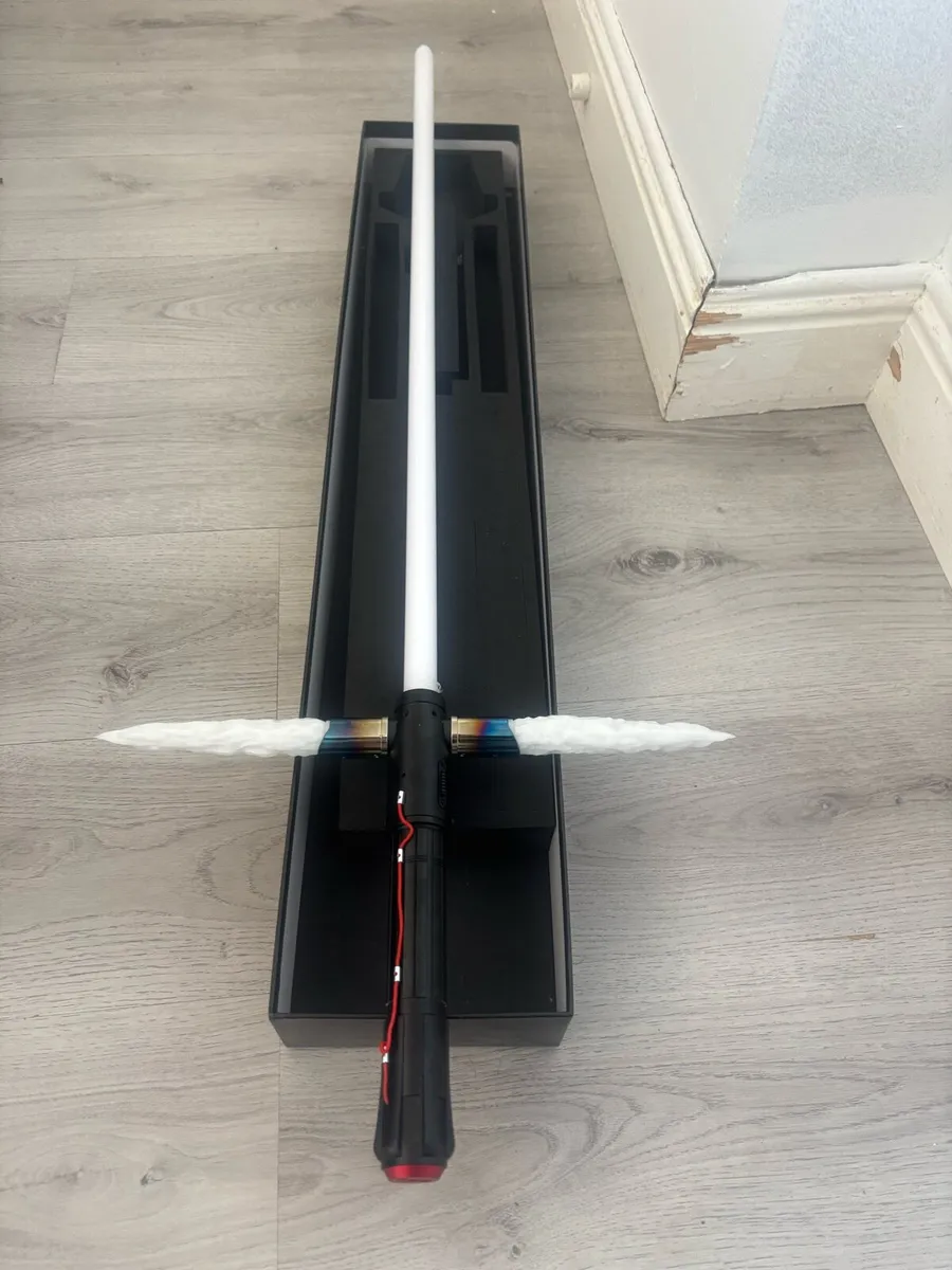 Kylo ren neopixel lightsaber - Image 3
