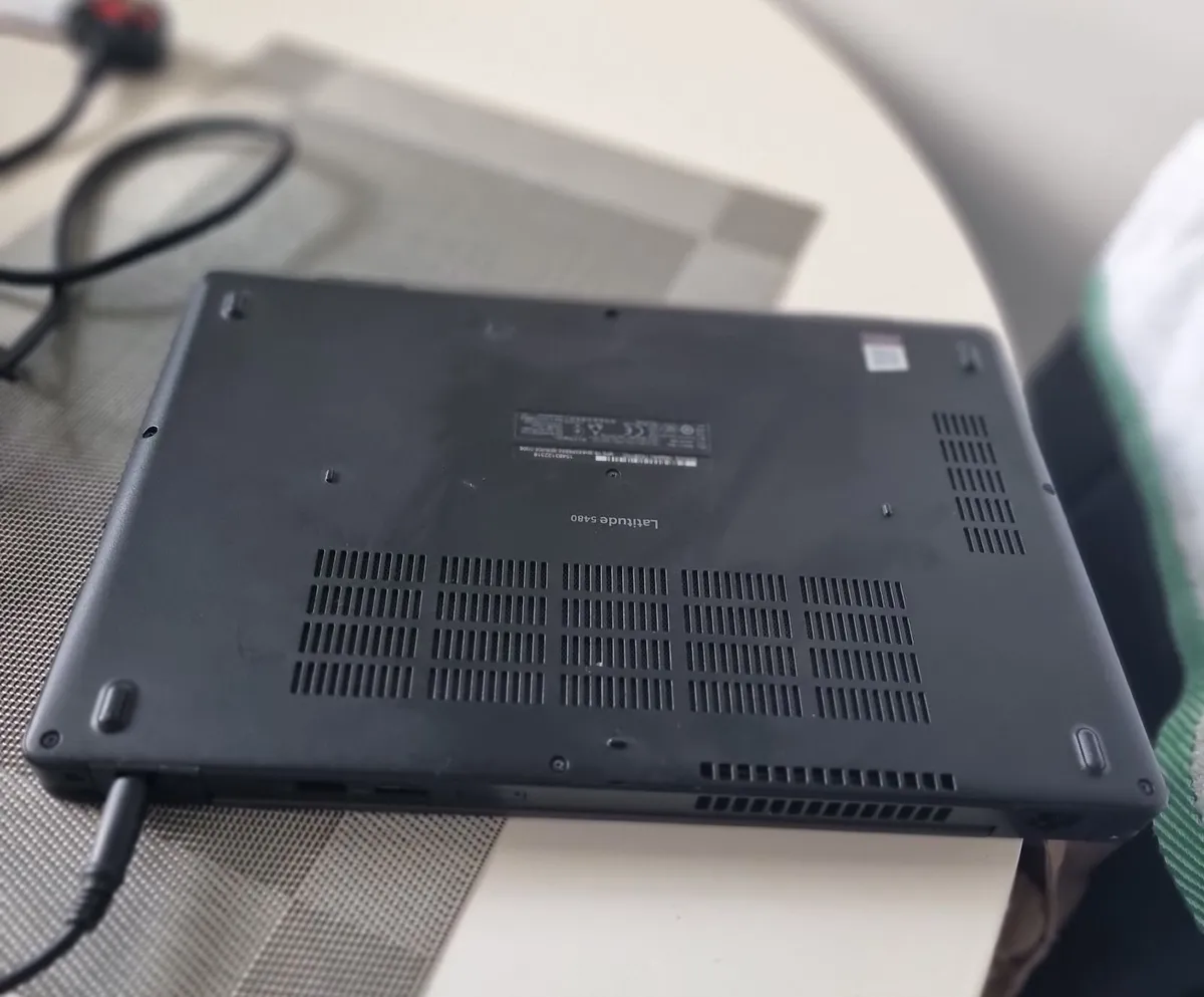 Dell Latitude 5480 Laptop - 8gb Ram - 256GB SSD - Image 4