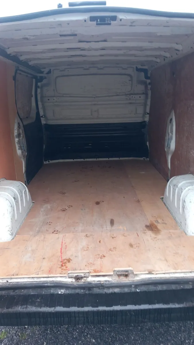 Renault Trafic 2016 - Image 3
