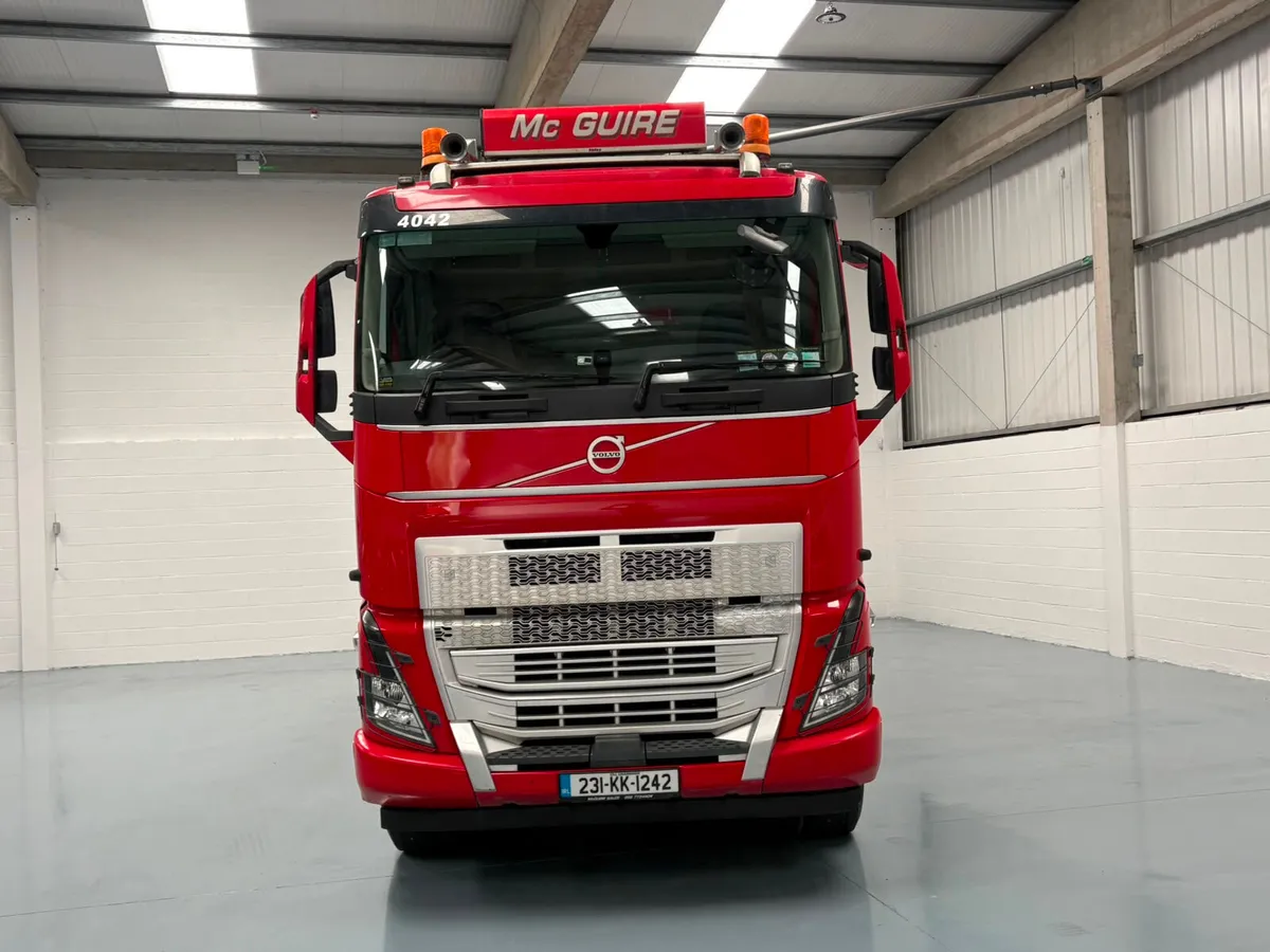 2023 Volvo FH 500 5 Axle - Image 3