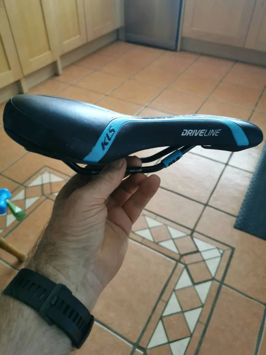Bike saddle - Image 2