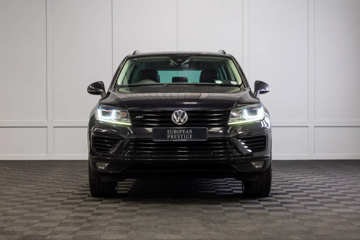 2018 Volkswagen Touareg V6 5 Seat N1 Crewcab - Image 2