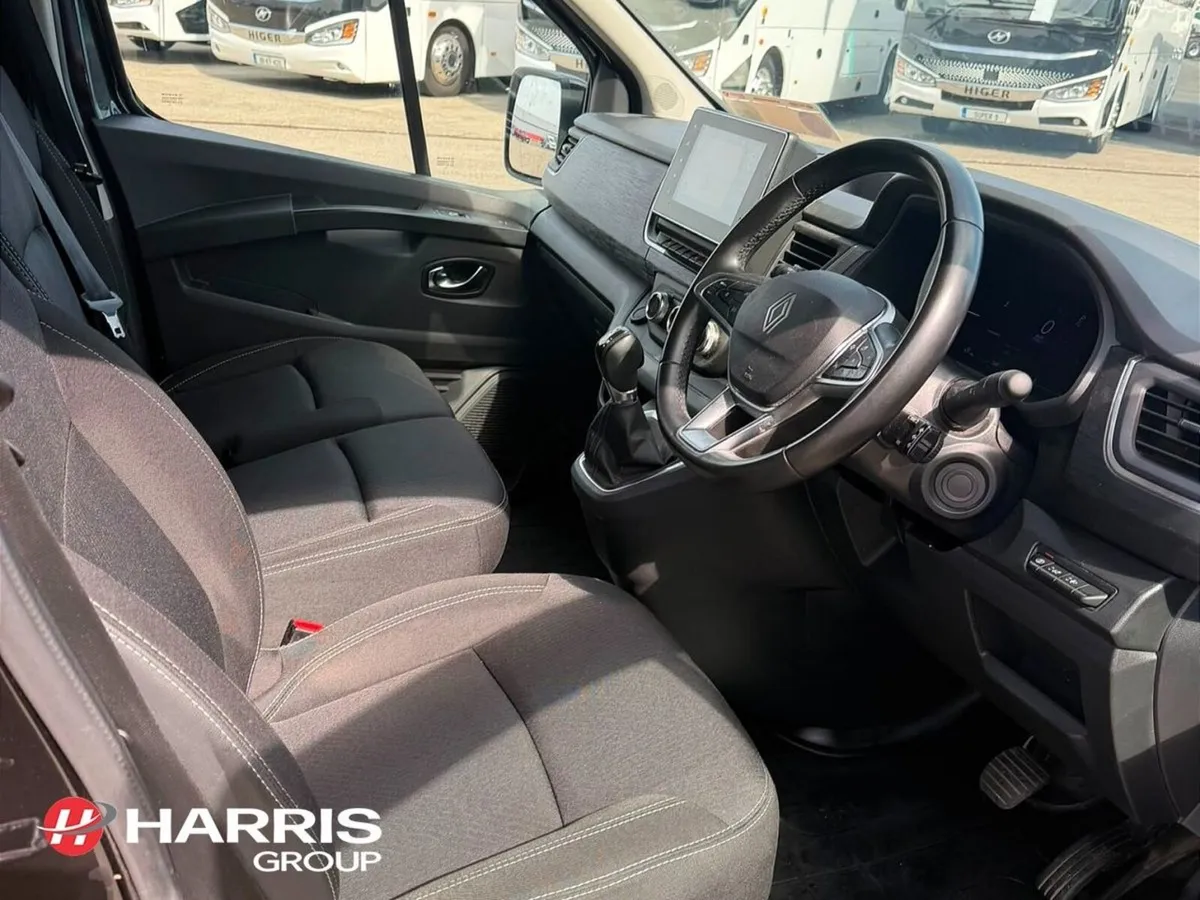 Renault Trafic 170 AUTO SPORT @ HARRIS RETAIL - Image 2