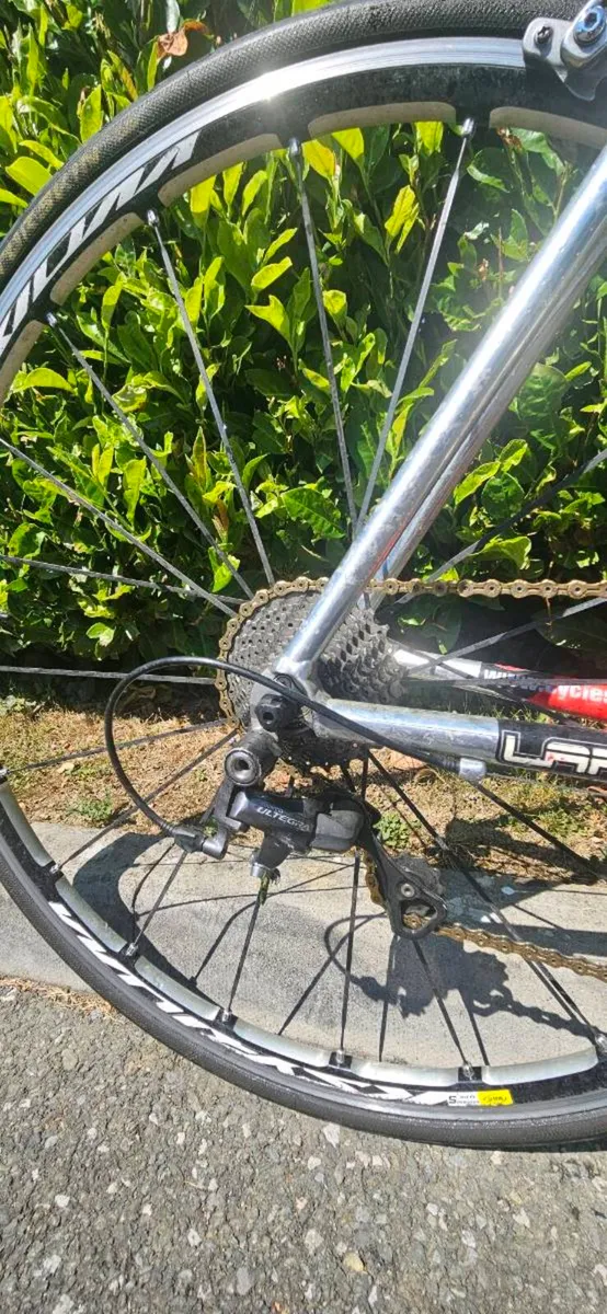 Lapierre Road Bike - Image 4