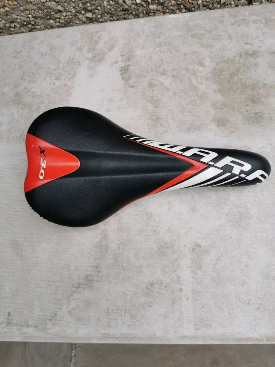 Bike saddle - Image 1