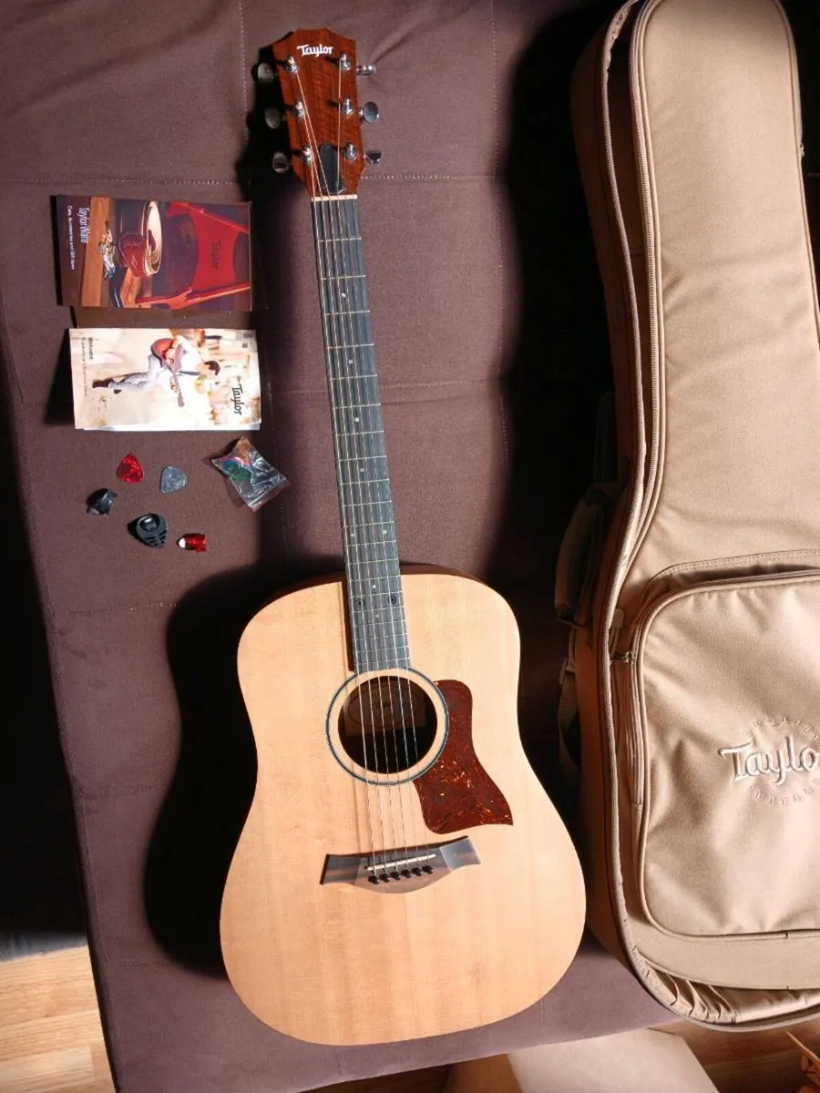Taylor Big Baby Guitar - Image 2