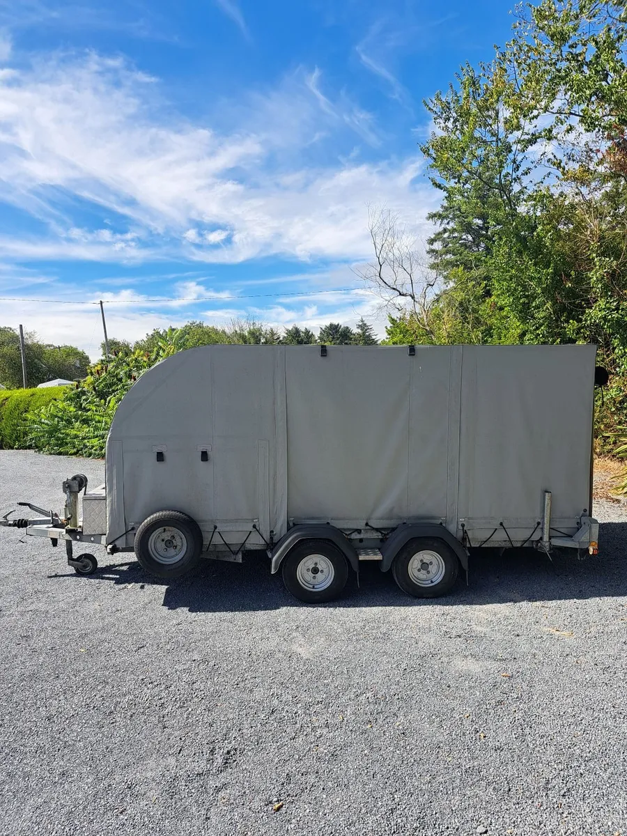 Enclosed Car Transporter - Image 4