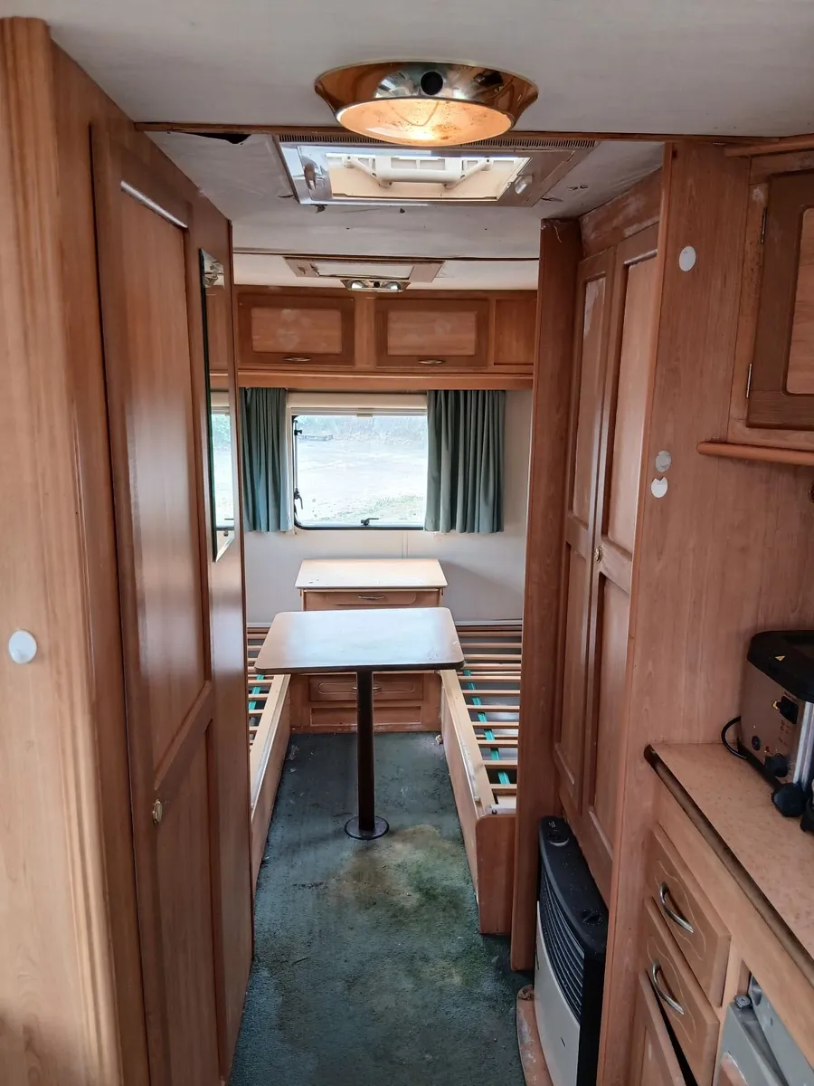 Caravans - Image 3