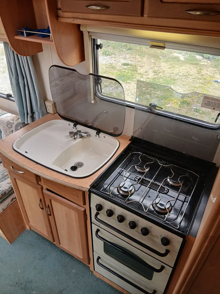 Caravans - Image 4