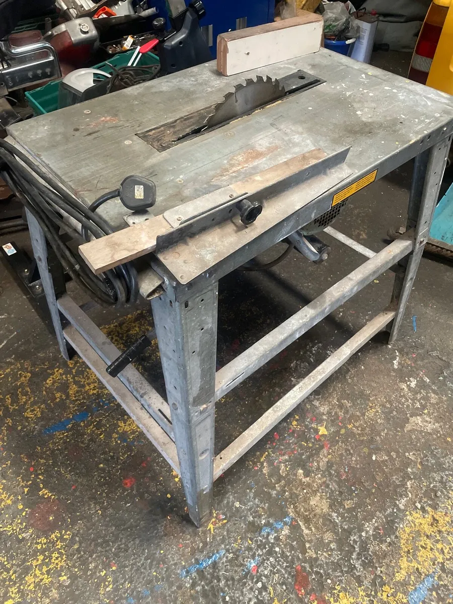 Galvanised bench saw strong - Image 1