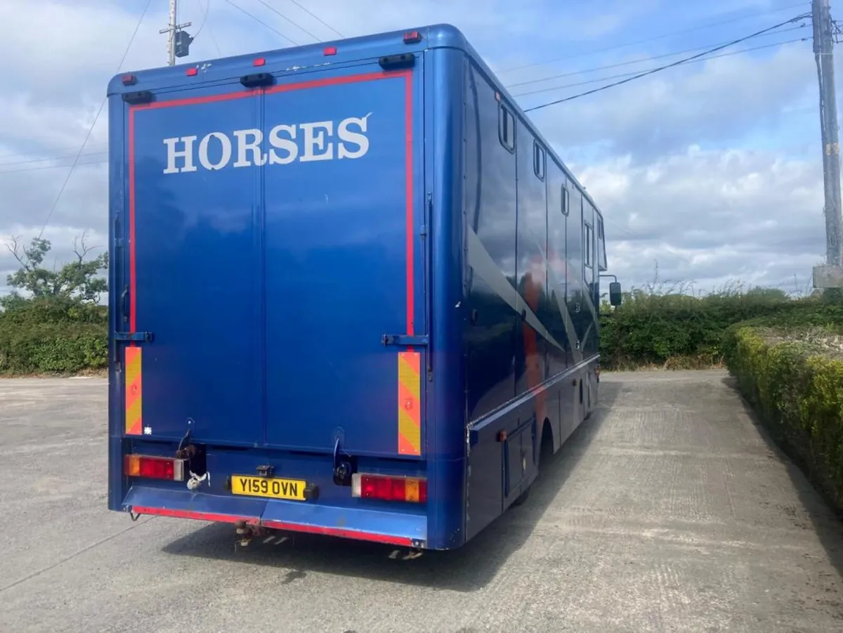 2001 MAN Horse Lorry **Online Auction** - Image 3