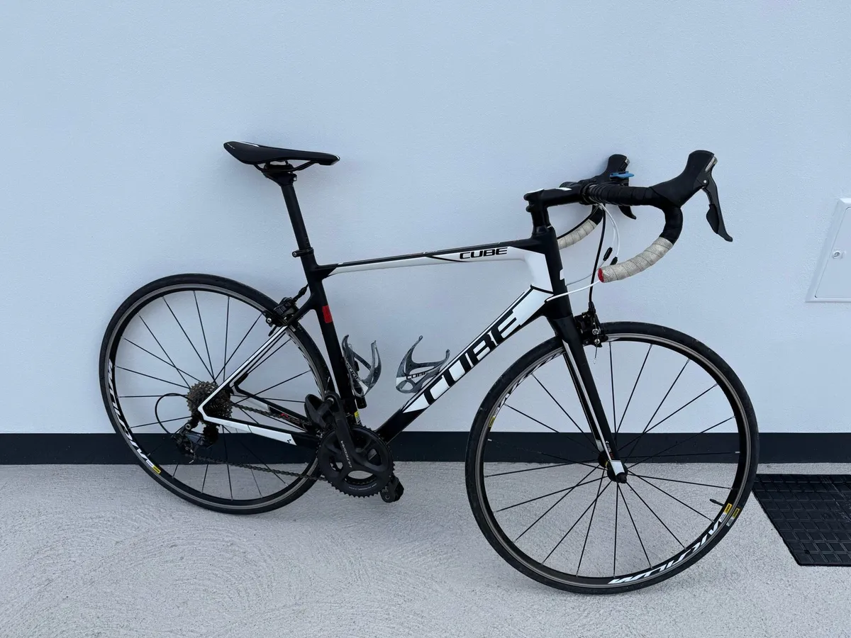 Cube Attain GTC Race Carbon Road Bike - Image 1