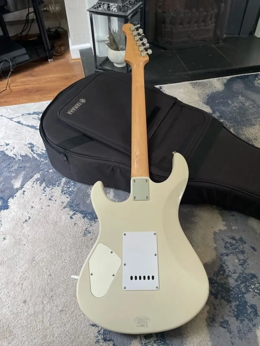 Yamaha pacifica - Image 4