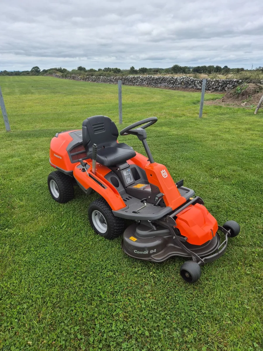 Husqvarna Rider R214TC - Image 1
