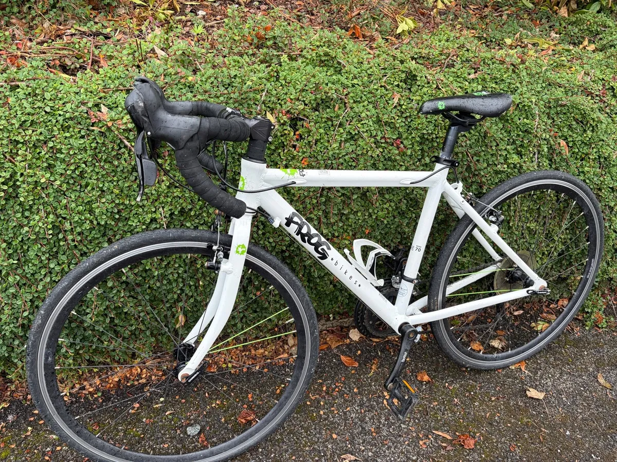 Frog 70 road bike - Image 1