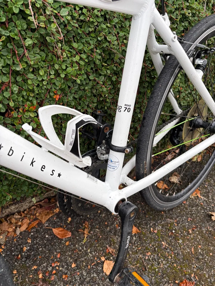 Frog 70 road bike - Image 2