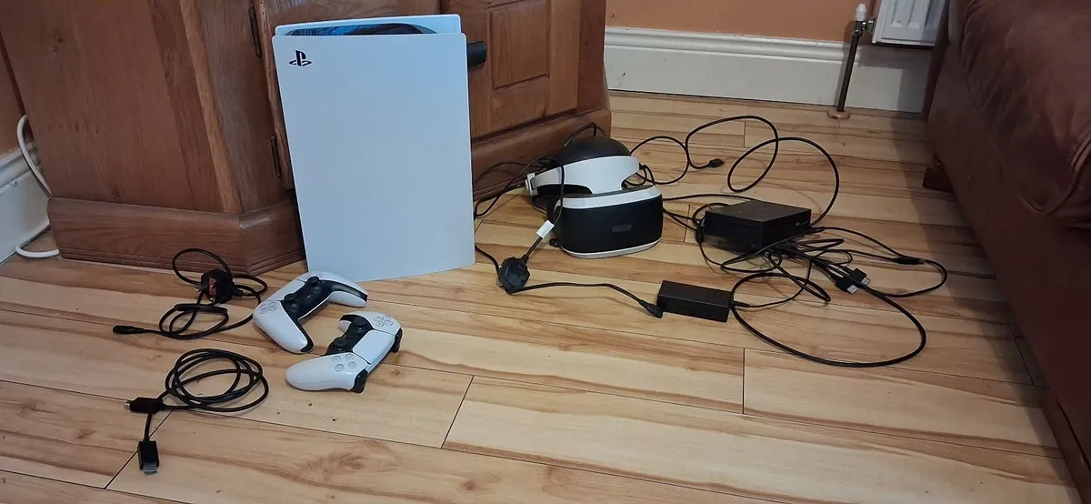 PlayStation 5 Disk ver (cleaned) + optional VR - Image 2