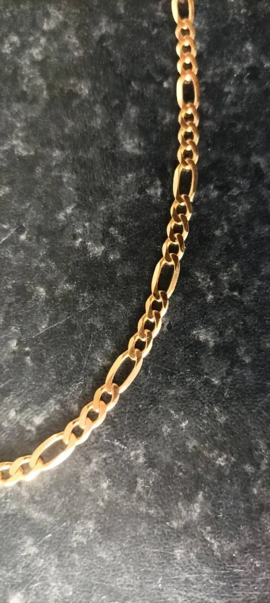 Solid Gold Figaro chain - Image 1