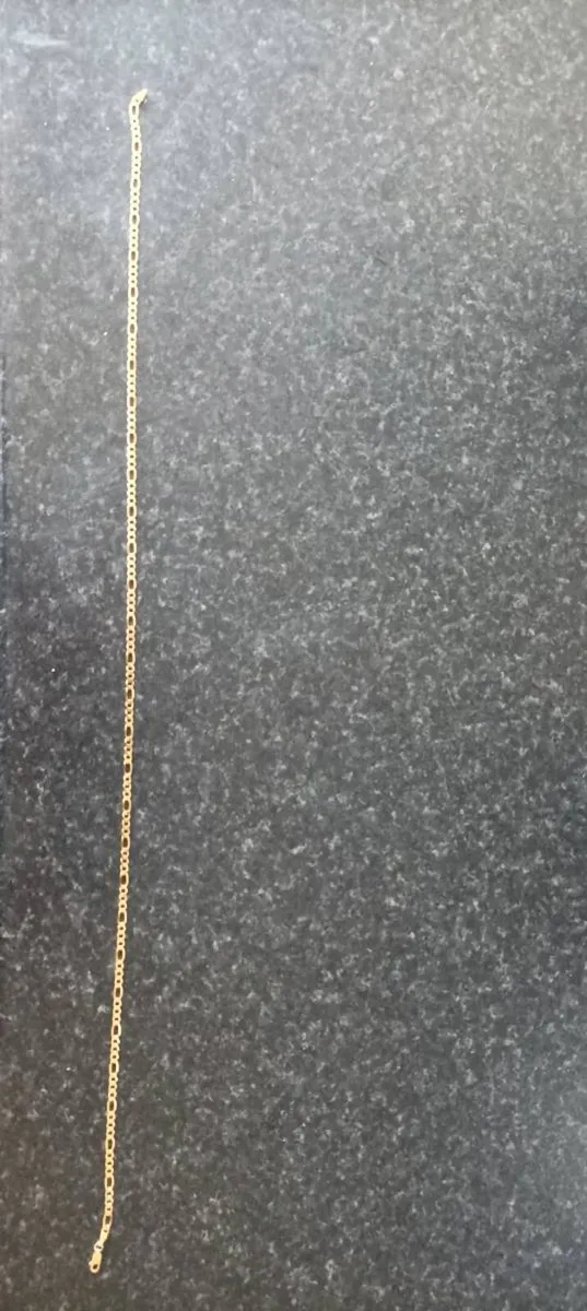 Solid Gold Figaro chain - Image 3
