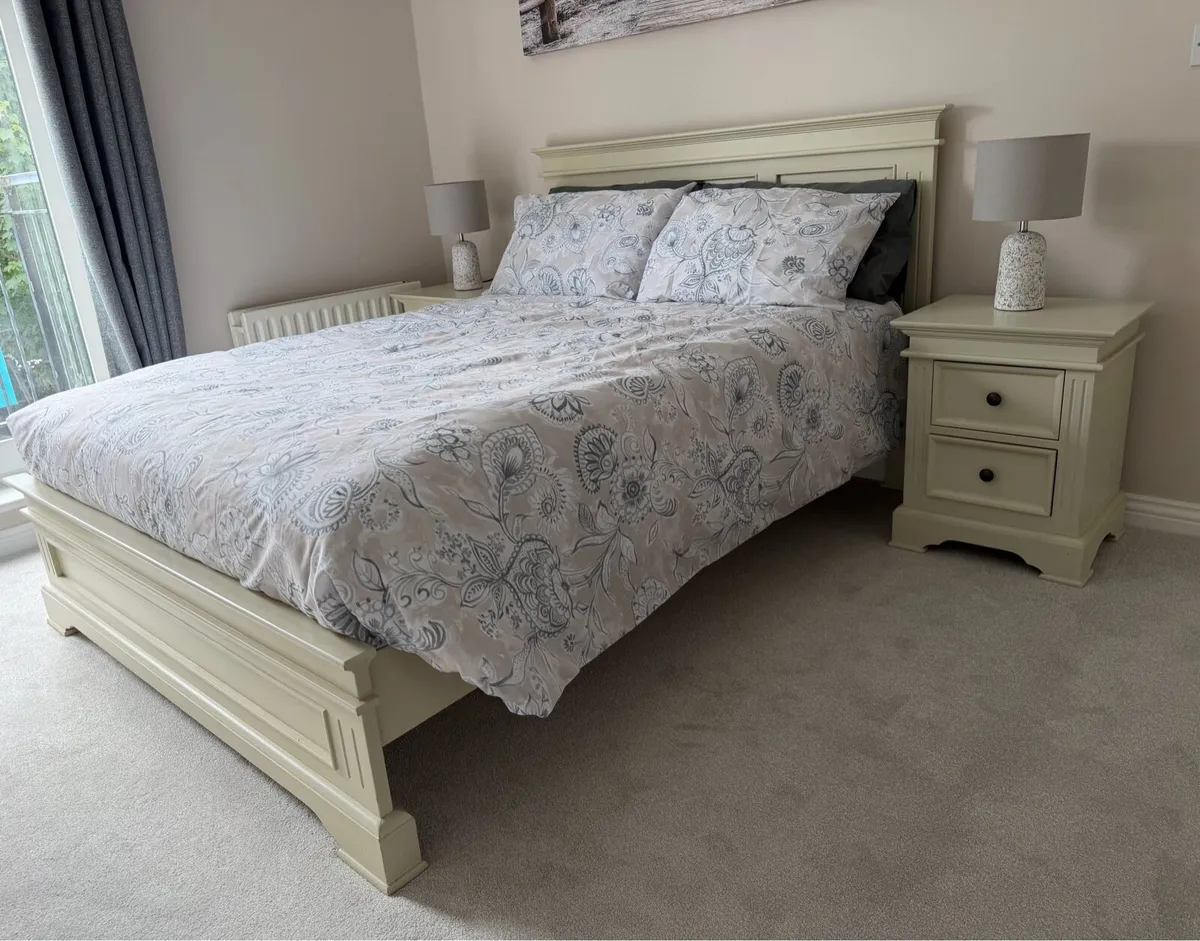 Double bedroom set - Image 1